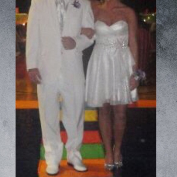 Terani Short Strapless Prom Dress - Worn Once! - Picture 7 of 8